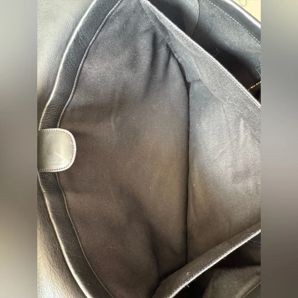 NWOT Cuyana Convertible Satchel-15 Inch in Black Pebbled Leather